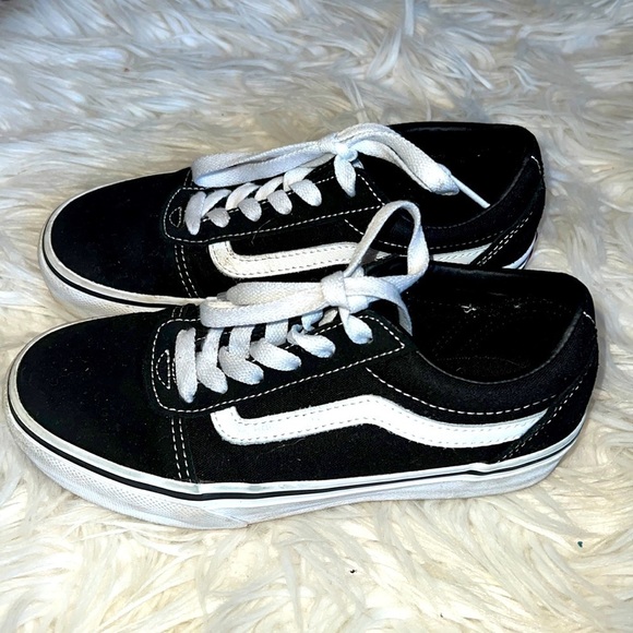 Adorable Vans' Skate Shoes - Picture 1 of 5